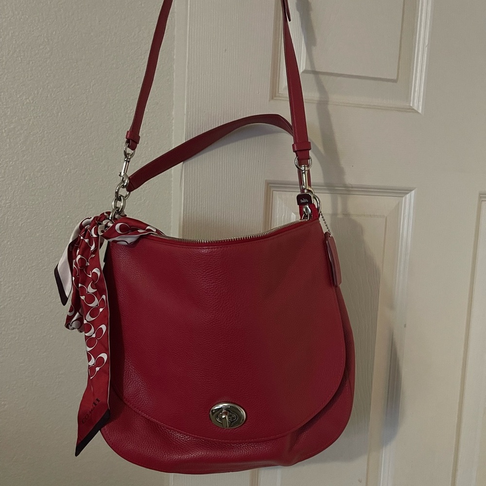 Coach Hobo Crossbody⭐️SOLD⭐️